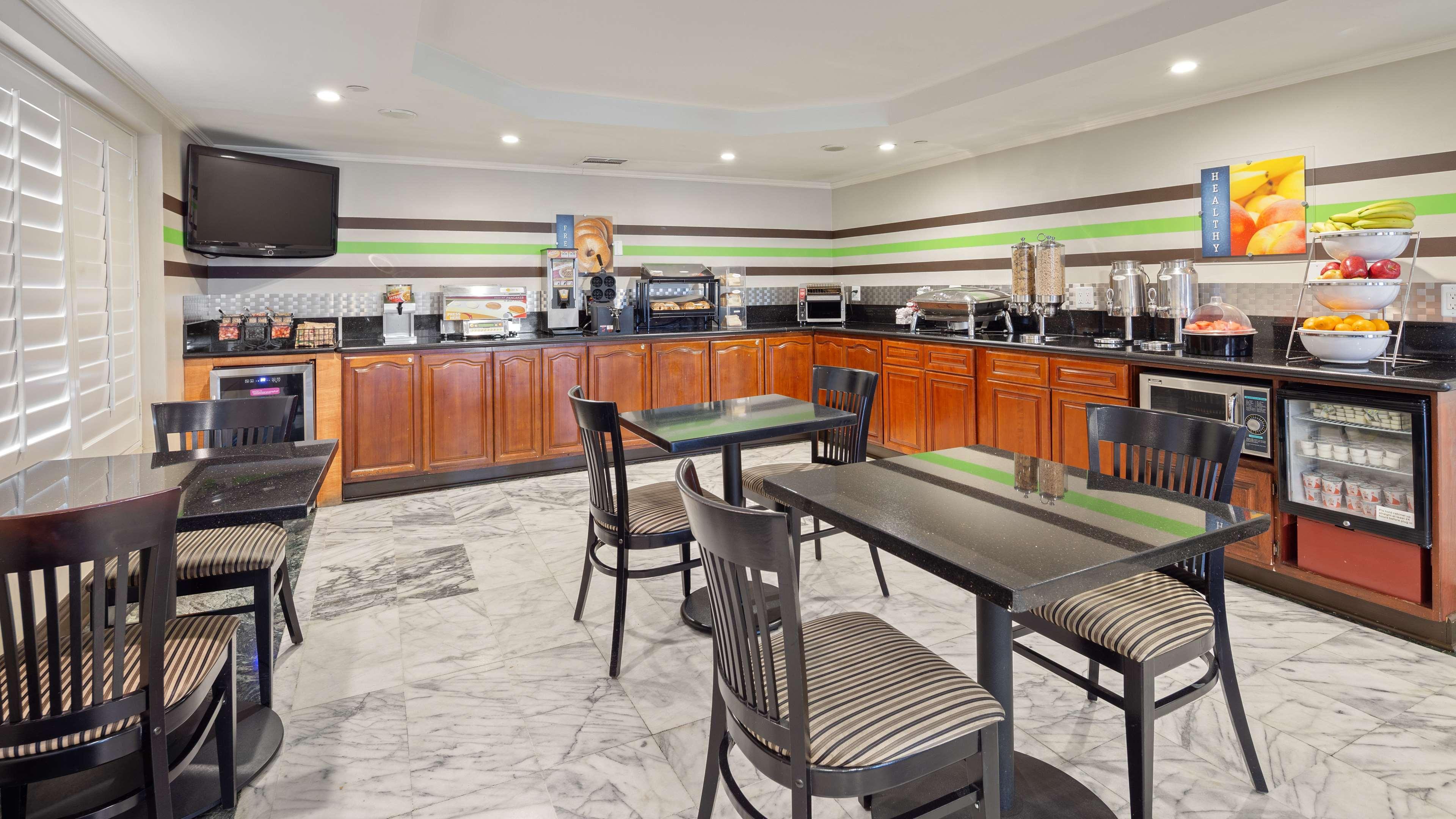 Hotel Western Royale &