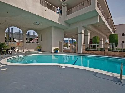 Western Royale & Pasadena
