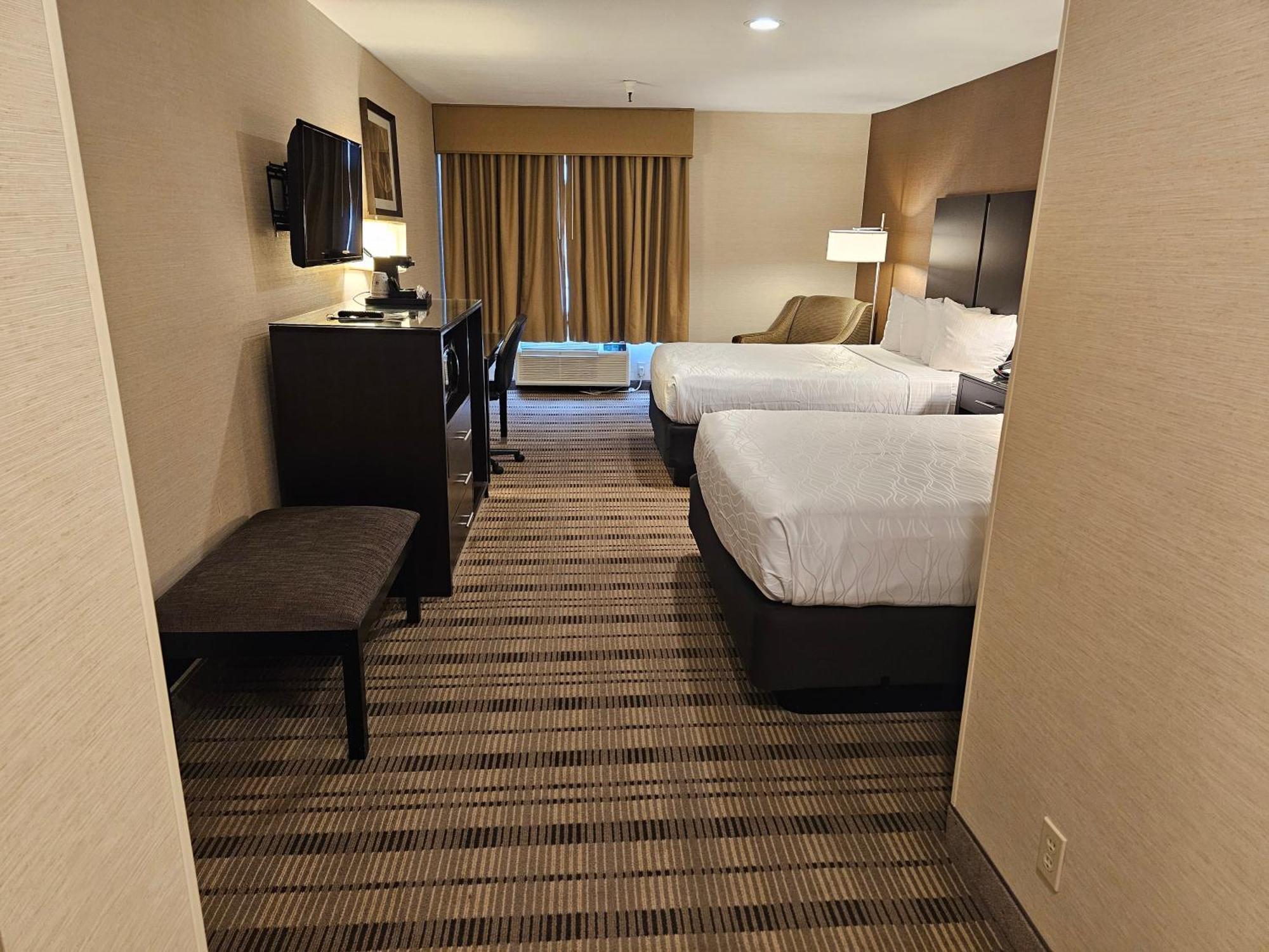Western Royale & 3* Pasadena